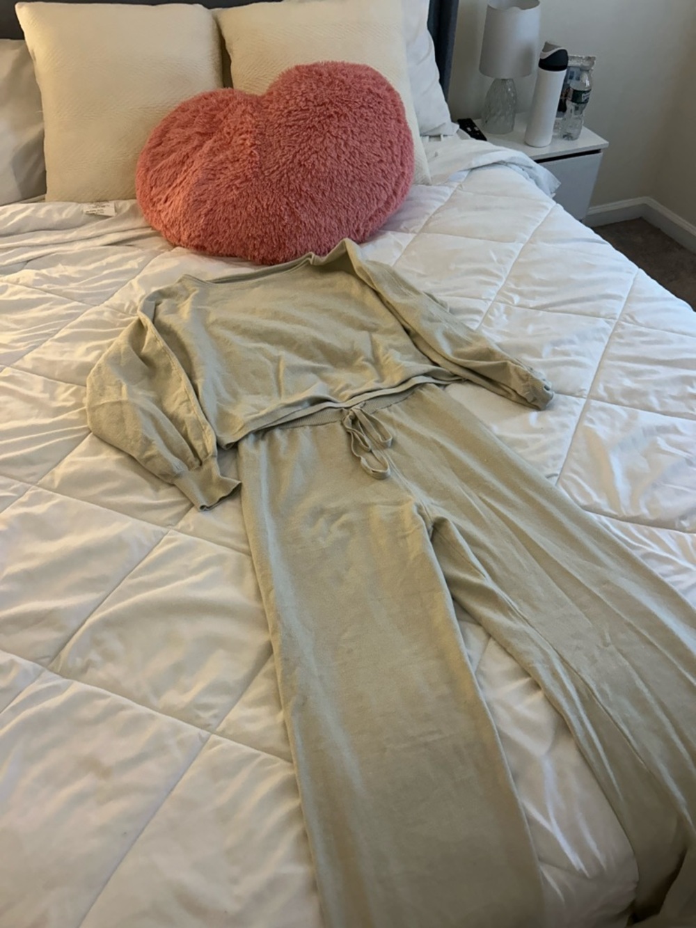 Cozy Two-Piece Set in Light green size small from amazon never worn